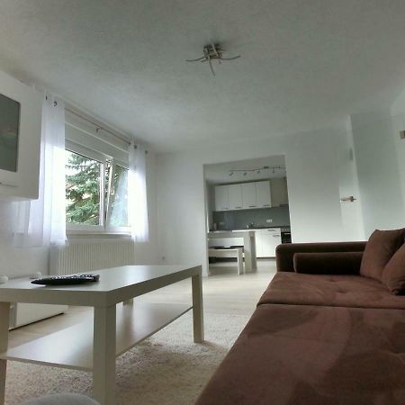Moderne Helle 2,5 Zimmer Wohnung Mit Grossem Bad Und Kueche In Trossingen Εξωτερικό φωτογραφία