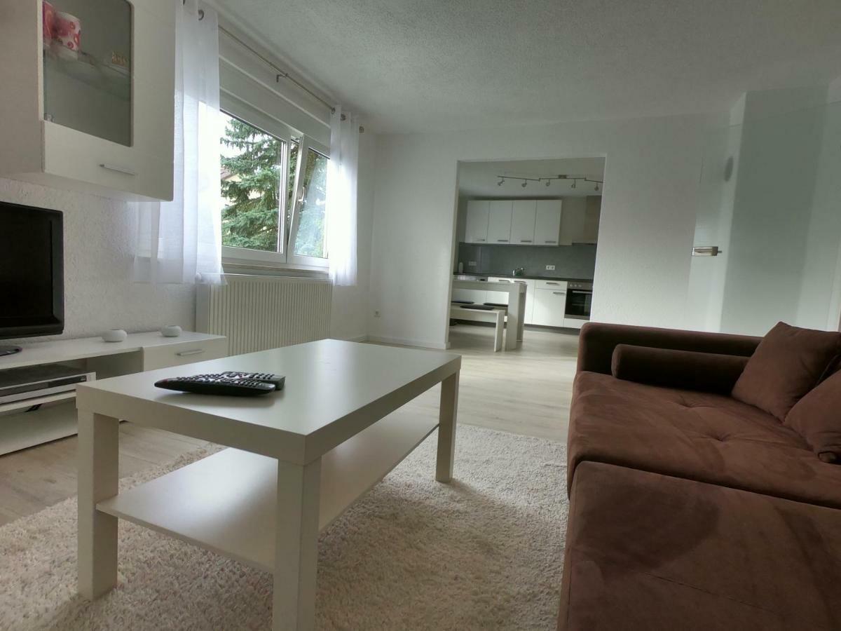 Moderne Helle 2,5 Zimmer Wohnung Mit Grossem Bad Und Kueche In Trossingen Εξωτερικό φωτογραφία