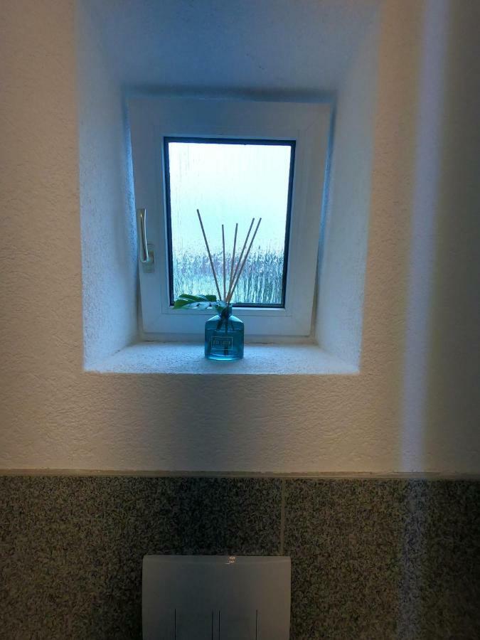 Moderne Helle 2,5 Zimmer Wohnung Mit Grossem Bad Und Kueche In Trossingen Εξωτερικό φωτογραφία